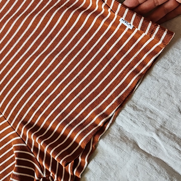 RVCA romper sleeves stripes size small - Picture 8 of 10